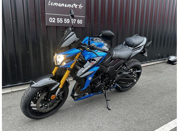 SUZUKI GSX-S 750