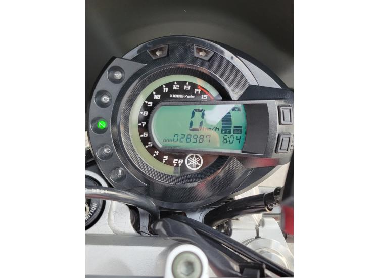YAMAHA FZ6 (98CV)