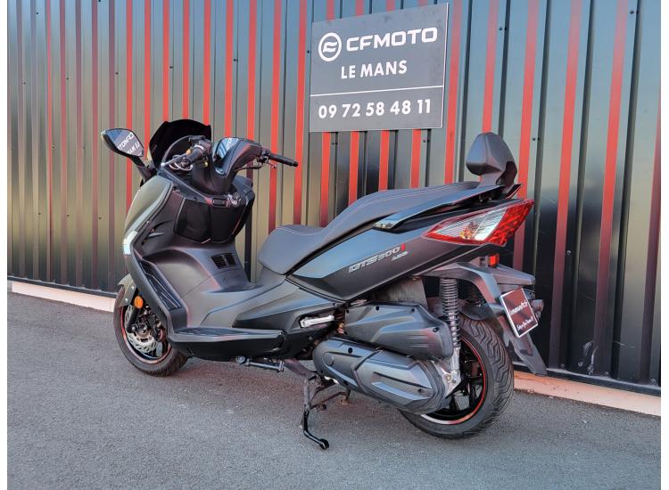 SYM 300 GTS