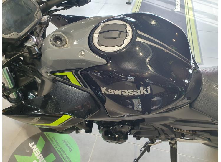 KAWASAKI Z 650 (47.5CV) BAISSE DE TARIF 5490€