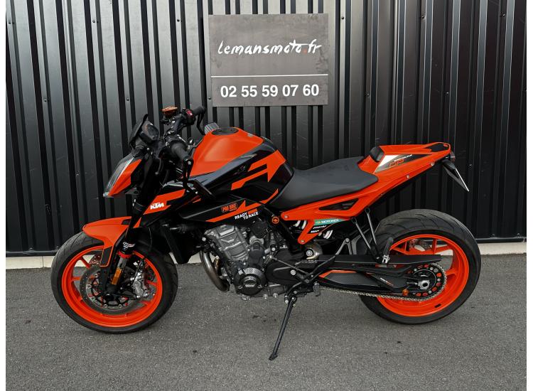 KTM 890 DUKE GP TECH PACK