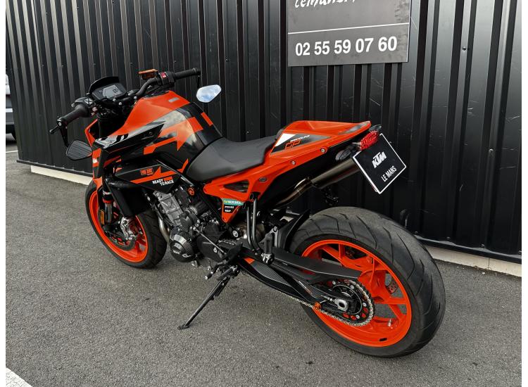 KTM 890 DUKE GP TECH PACK