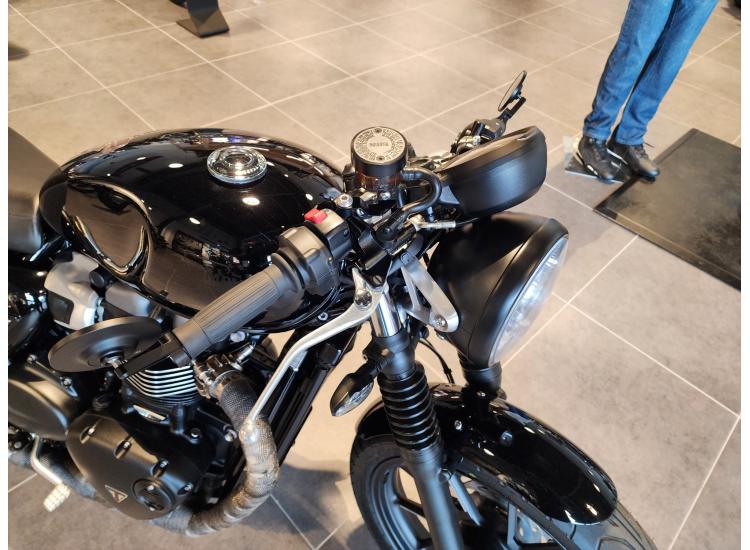 TRIUMPH STREET TWIN  900 EN A2 PREPA CAFE RACER