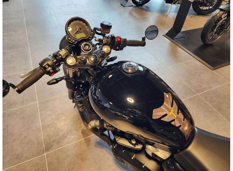 TRIUMPH STREET TWIN  900 EN A2 PREPA CAFE RACER