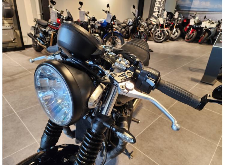 TRIUMPH STREET TWIN  900 EN A2 PREPA CAFE RACER