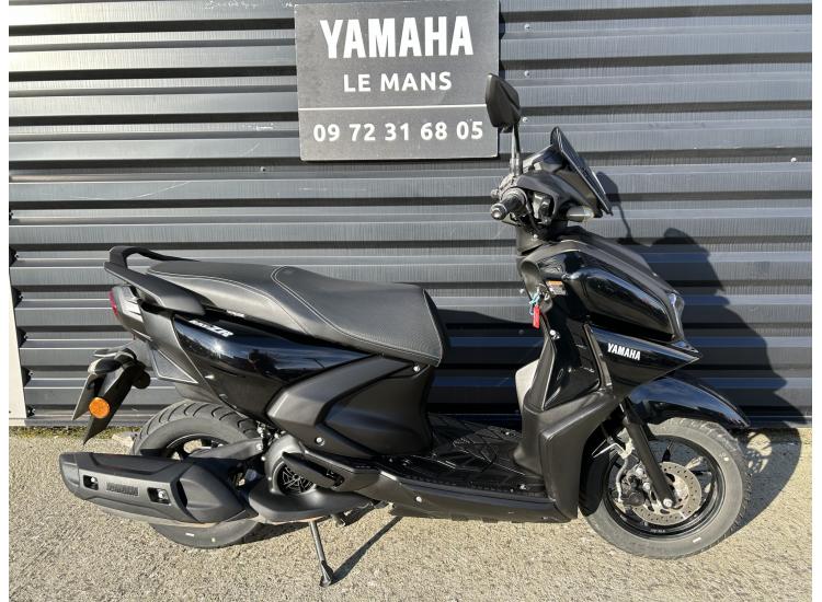 YAMAHA RayZR 125