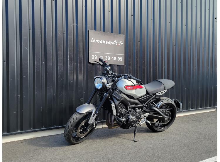 YAMAHA XSR 900