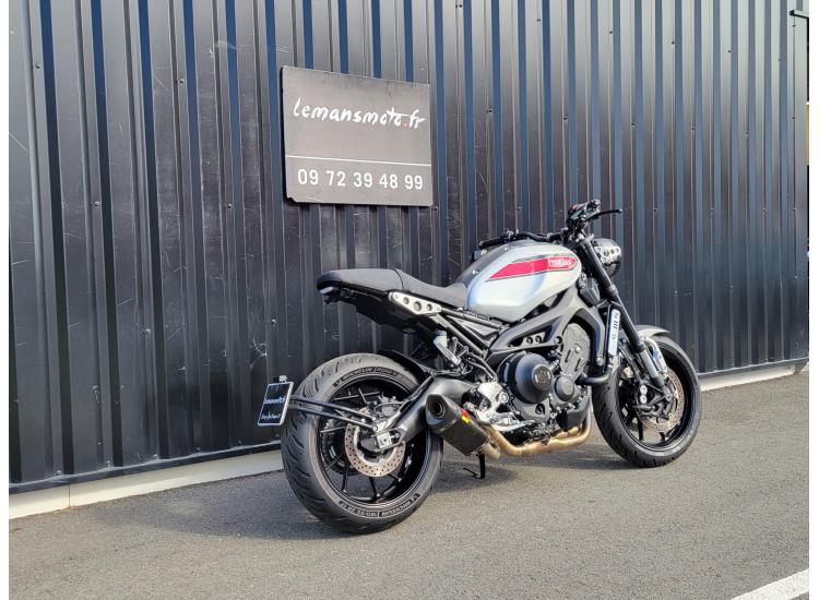 YAMAHA XSR 900