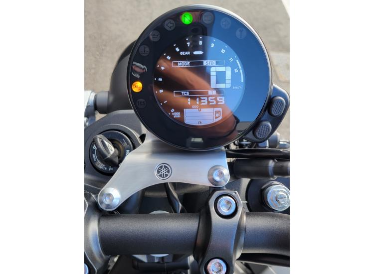 YAMAHA XSR 900