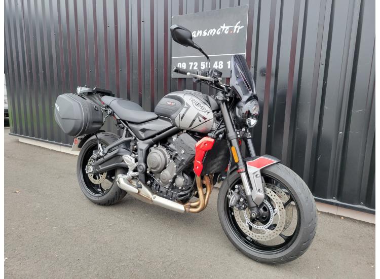 TRIUMPH TRIDENT 660