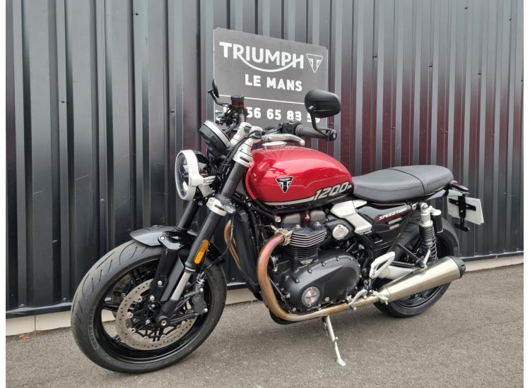 TRIUMPH SPEED TWIN 1200