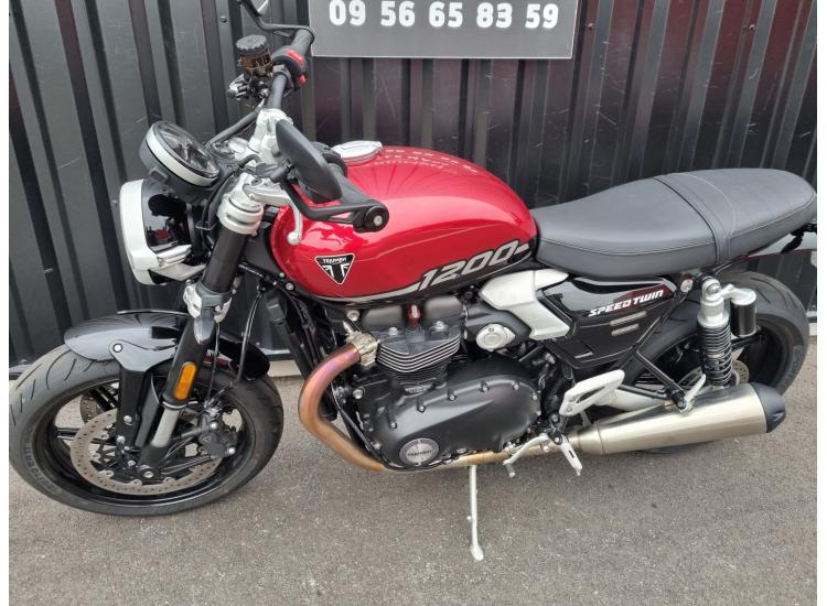 TRIUMPH SPEED TWIN 1200