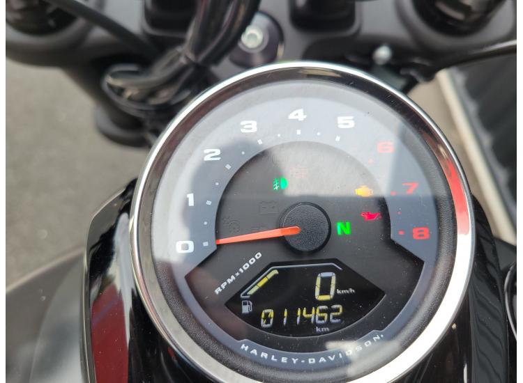 HARLEY-DAVIDSON SOFTAIL FAT BOB 1868