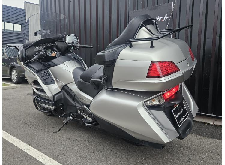 HONDA GL1800 GOLDWING
