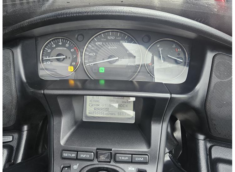 HONDA GL1800 GOLDWING