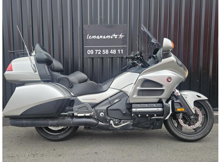 HONDA GL1800 GOLDWING