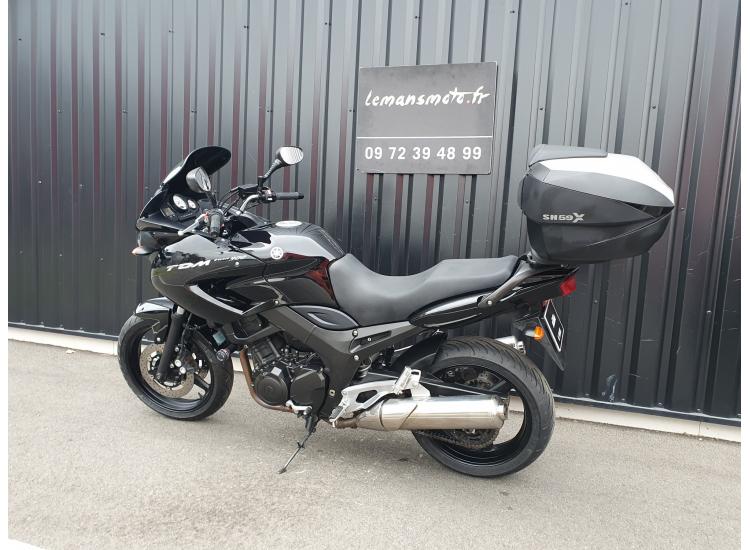 YAMAHA TDM 900    SEULEMENT 18 100 KILOMETRES
