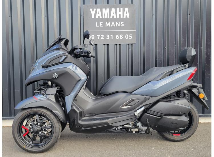 YAMAHA TRICITY 300