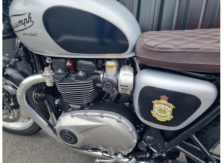 TRIUMPH BONNEVILLE T120 PREPA CAFE RACER