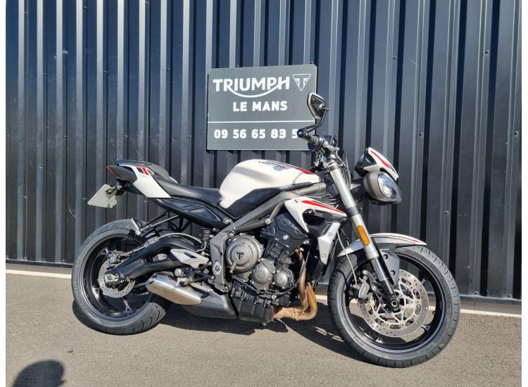 TRIUMPH STREET TRIPLE 660 S A2