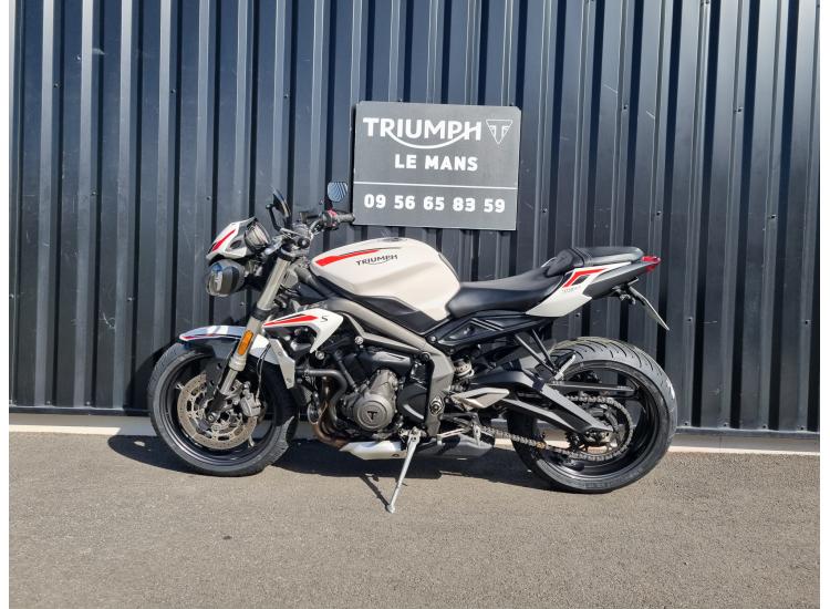 TRIUMPH STREET TRIPLE 660 S A2
