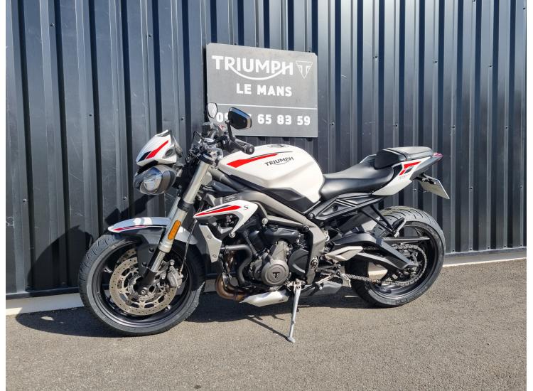 TRIUMPH STREET TRIPLE 660 S A2