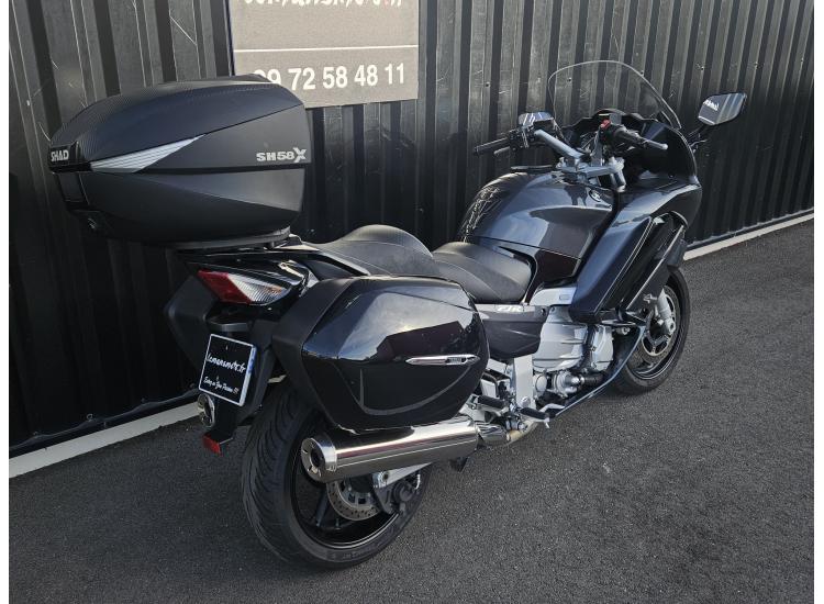 YAMAHA FJR 1300