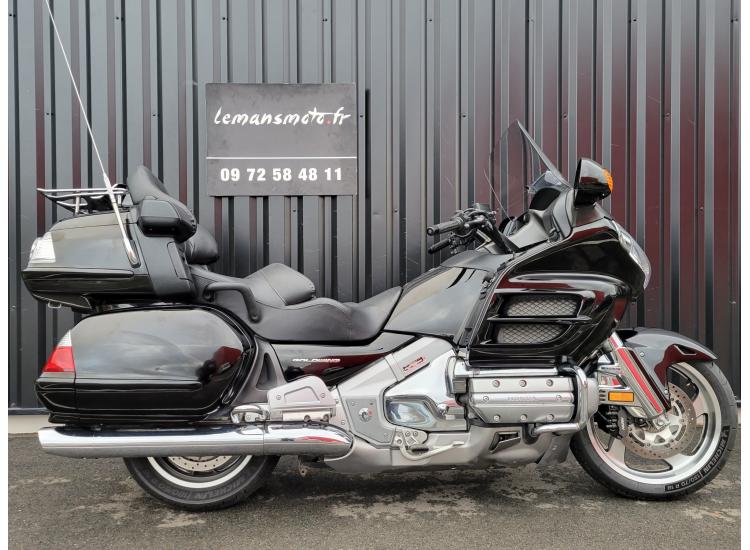 HONDA GL1800 GOLDWING