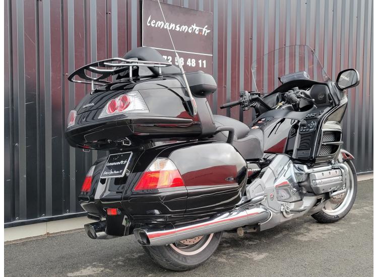 HONDA GL1800 GOLDWING