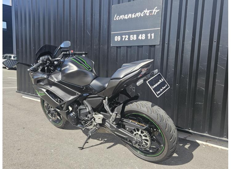 KAWASAKI NINJA 650