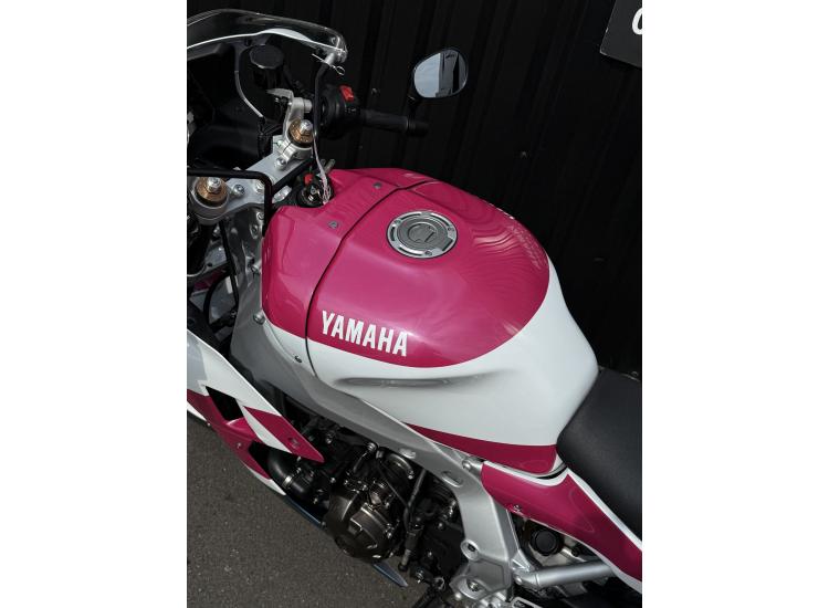 XSR 900 GP replica 750 yzf