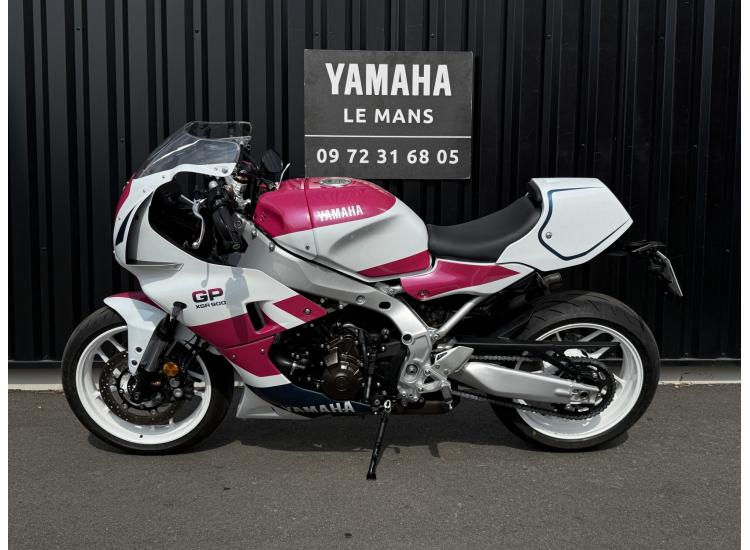 XSR 900 GP replica 750 yzf