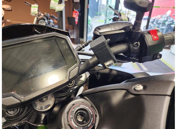 KAWASAKI Z900 125 CV  Z 900 SEULEMENT 651 KM