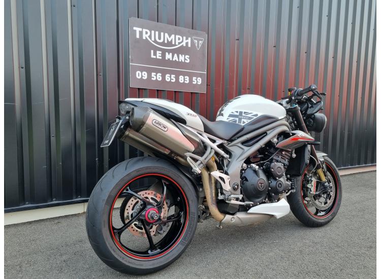 TRIUMPH SPEED TRIPLE 1050 RS
