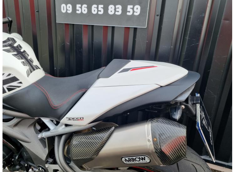 TRIUMPH SPEED TRIPLE 1050 RS