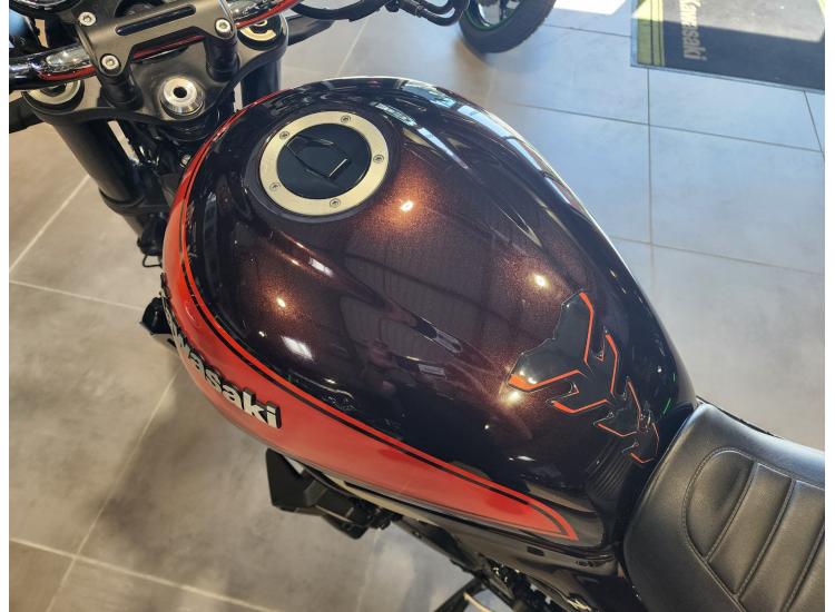 KAWASAKI Z900RS 