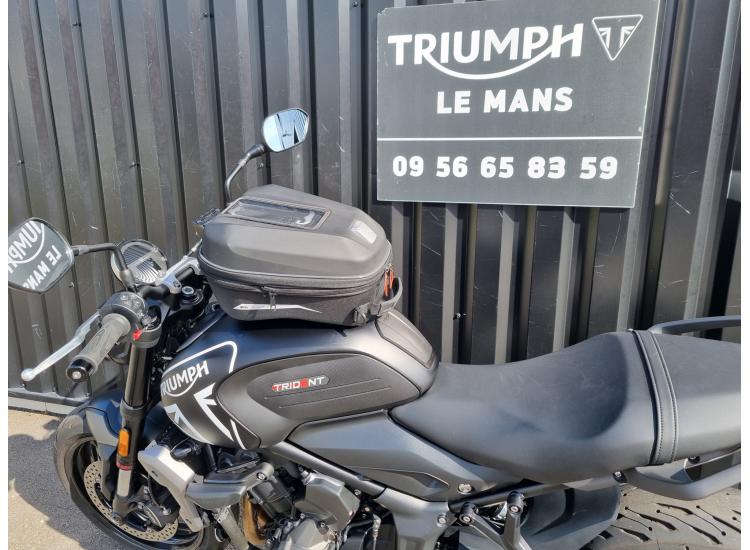 TRIUMPH TRIDENT 660