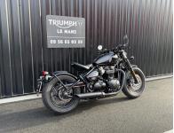 TRIUMPH BONNEVILLE BOBBER BLACK 1200