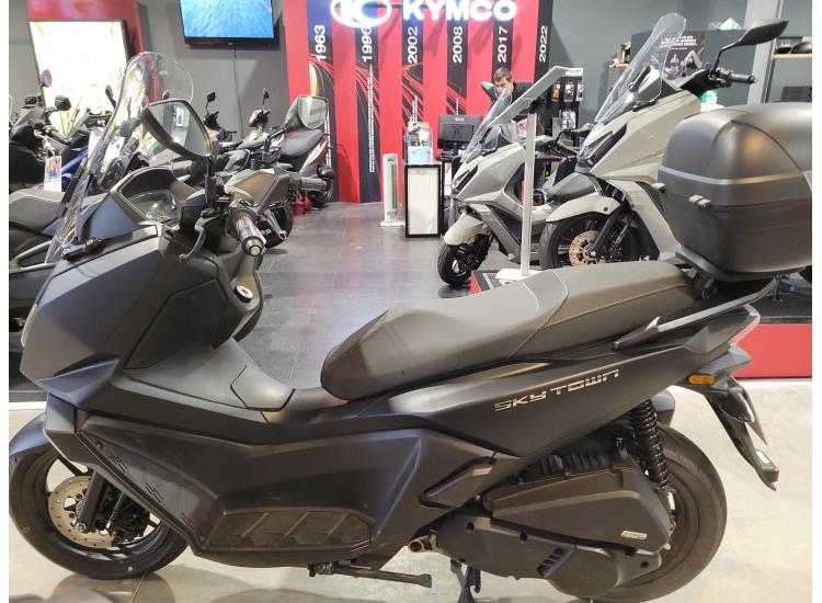 KYMCO skytown 125