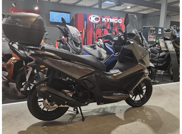 KYMCO skytown 125