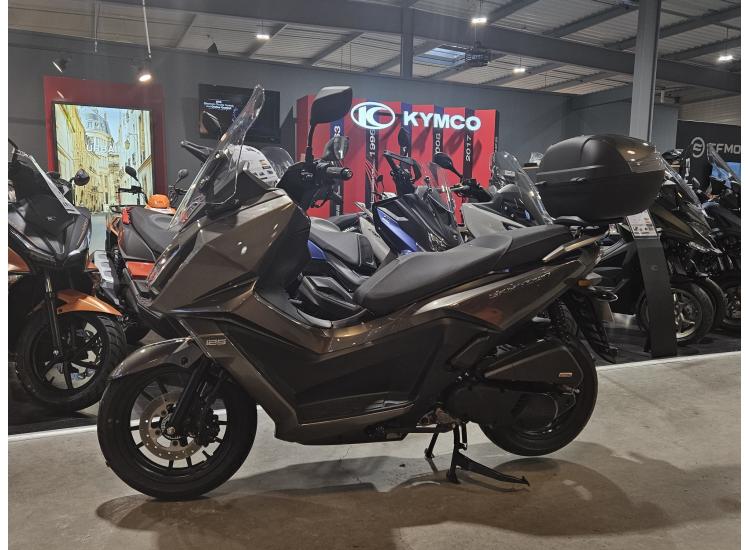 KYMCO skytown 125