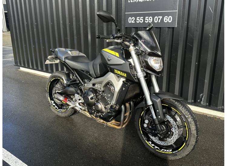 YAMAHA MT-09 ABS