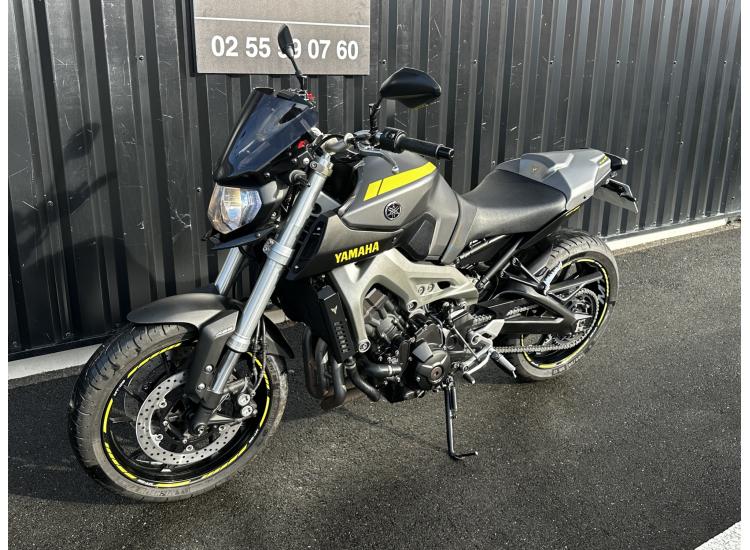 YAMAHA MT-09 ABS