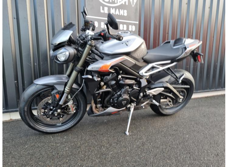 TRIUMPH STREET TRIPLE 765 RS