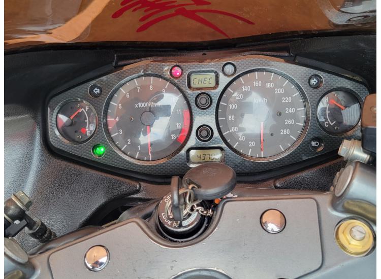SUZUKI GSXR 1300 HAYABUSA