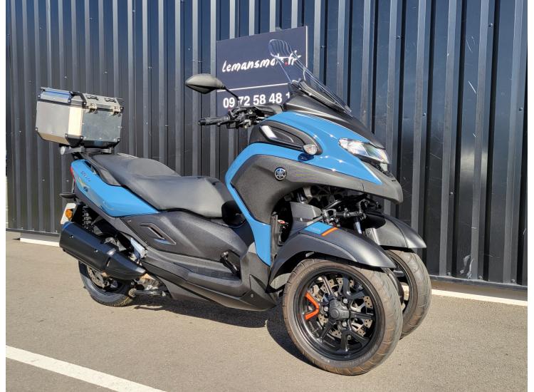 YAMAHA TRICITY 300