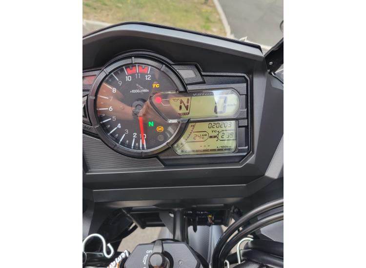 SUZUKI DL V-Strom 650