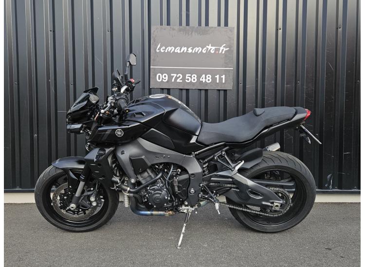 YAMAHA MT-10