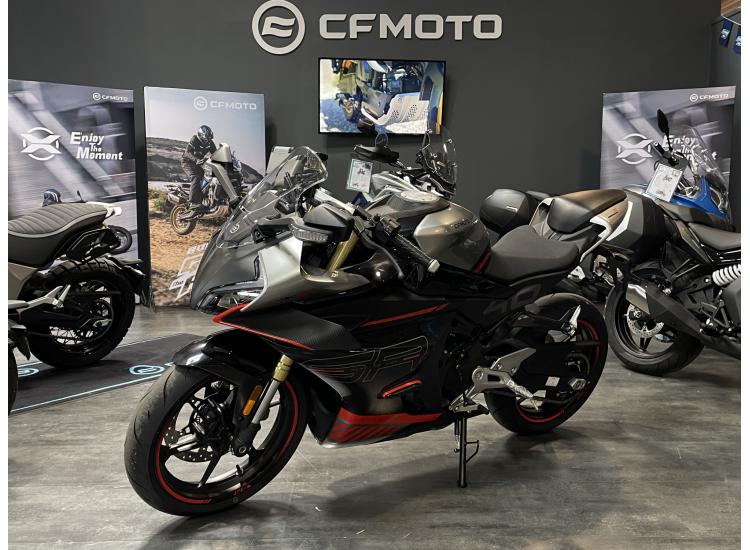 CF MOTO 450 SR 0KM NEUVE DISPONIBLE DE SUITE Pour 118€/Mois en LOA