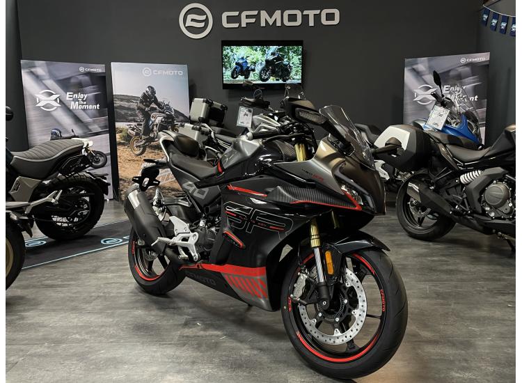 CF MOTO 450 SR 0KM NEUVE DISPONIBLE DE SUITE Pour 118€/Mois en LOA